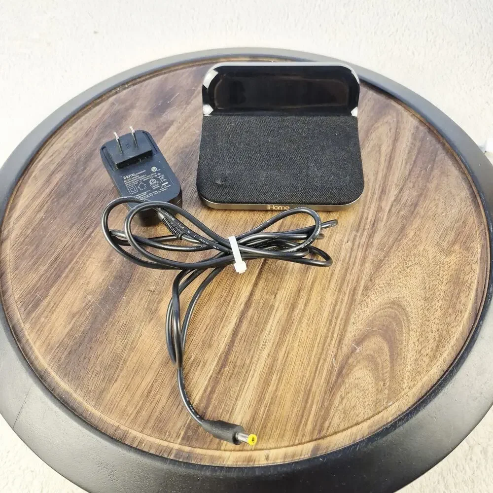 iHome iW18 Power Valet Digital Alarm Clock USB Charging Cradle & Adapter